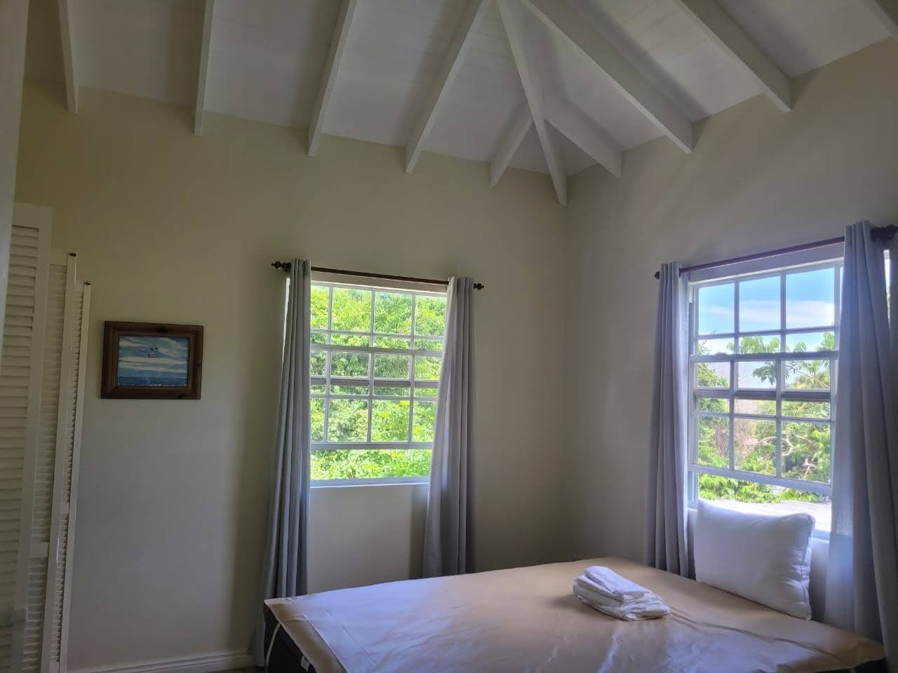Example Bedroom of Apartment Building for Sale in Bonneterre Gros Islet