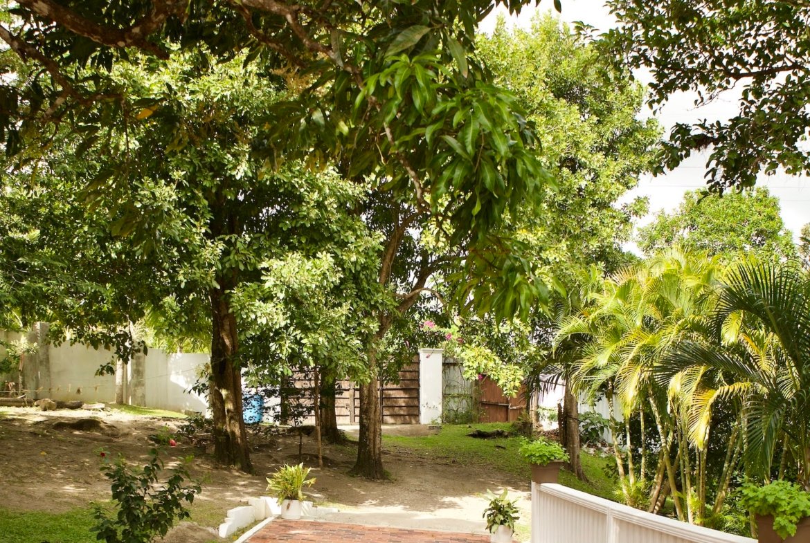 Home for sale in Herelle Estate, Laborie