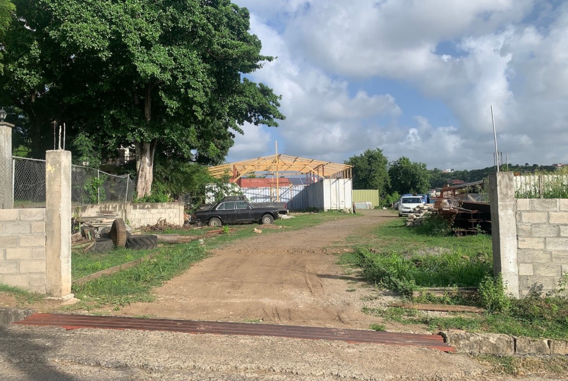 Workyard, Home and Mixed-Use Land for Sale in Gros Islet