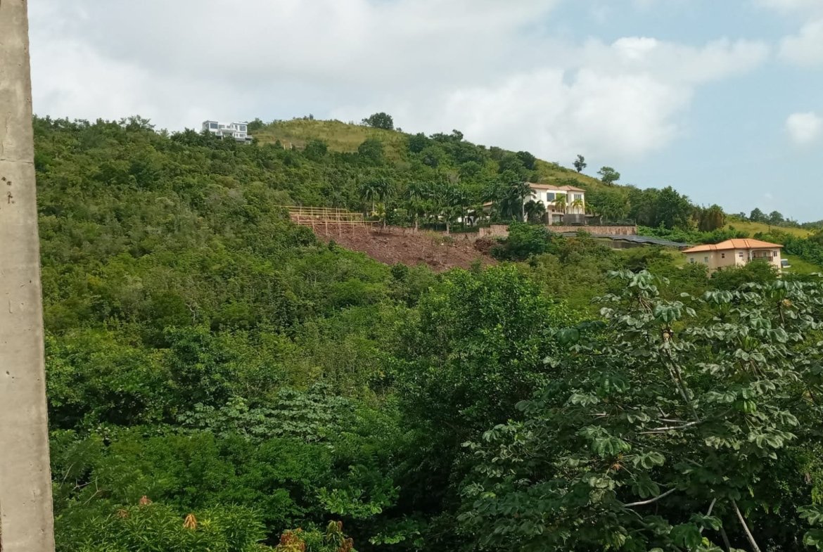 Real Estate for Sale in Savannes Bay , Micoud