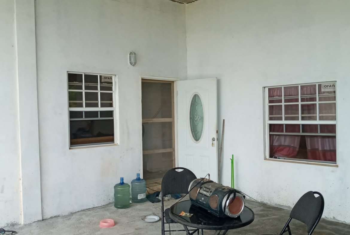 Patio of Home for Sale in Savannes Bay