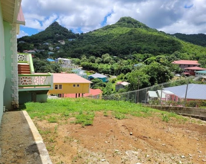 Spacious Home For Sale in La Retriete