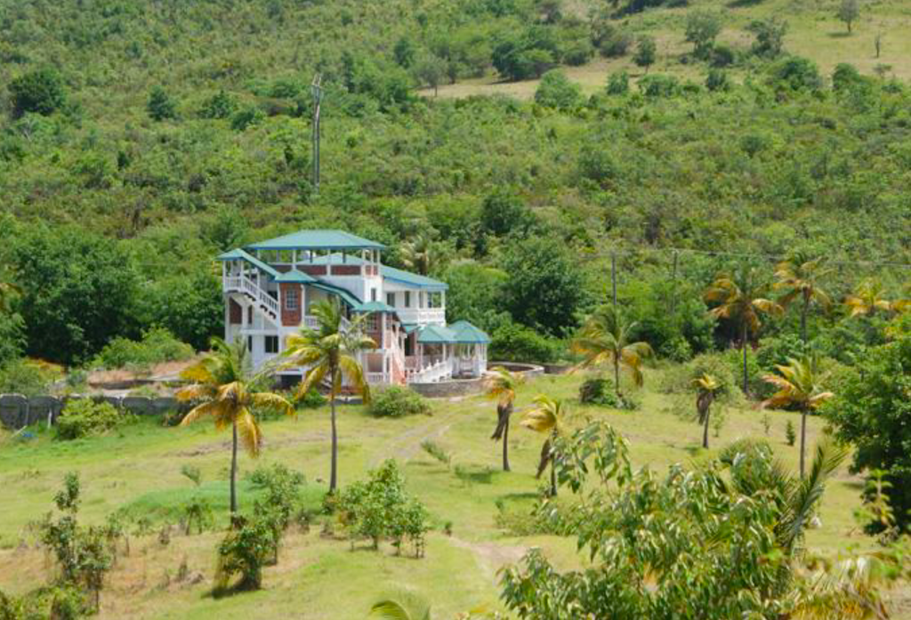 16 Acre home on Savannes Point
