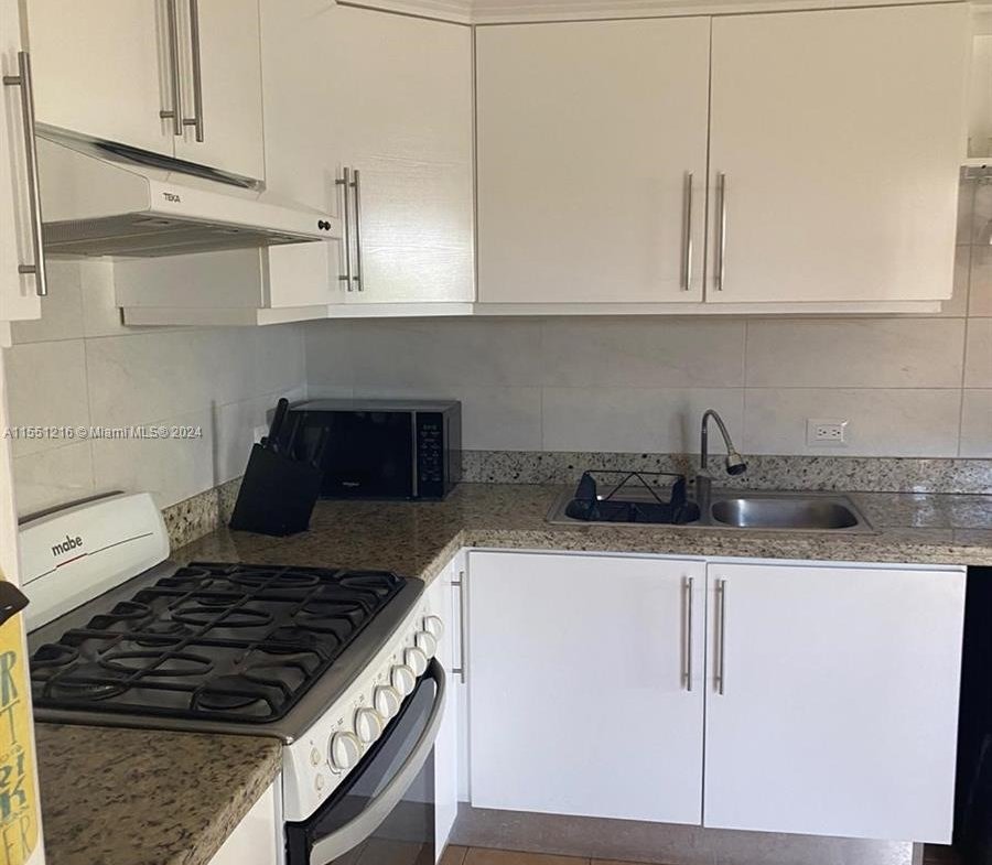 2 Bedroom Apartment For Sale in Cocotal, Dominican Republic 2