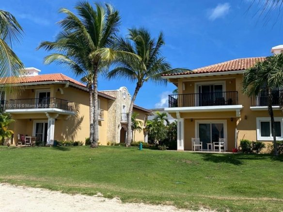 2 Bedroom Apartment For Sale in Cocotal, Dominican Republic