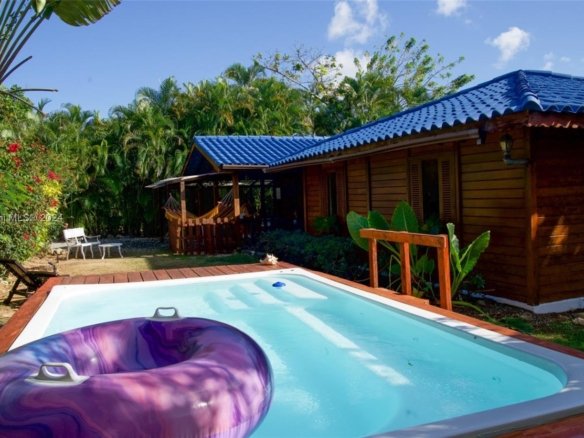 Home with large Jacuzzi