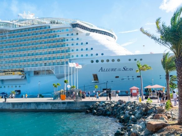 Cruise Ship